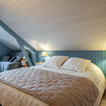 Le Perce-neige * Les Angles (Pyrenees-Orientales)