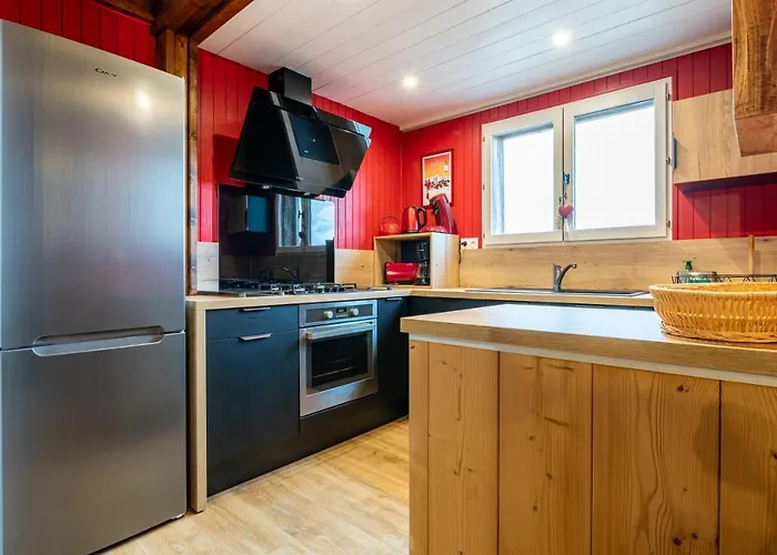 Le Perce-neige Les Angles (Pyrenees-Orientales)