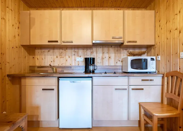 Le Perce-neige * Les Angles (Pyrenees-Orientales)