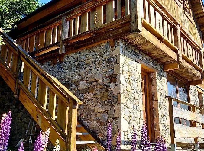 Le Perce-neige Les Angles (Pyrenees-Orientales)